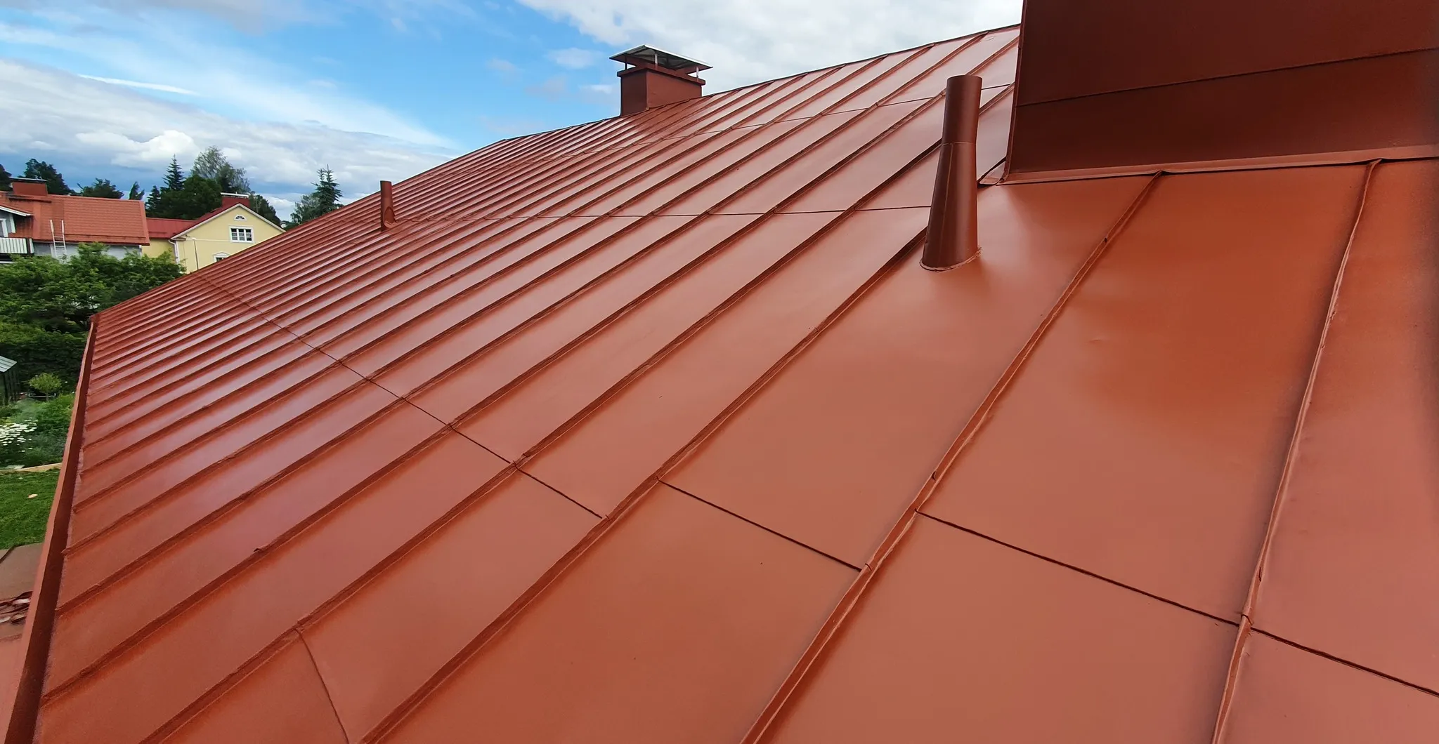 Konesaumakaton pinnoitus